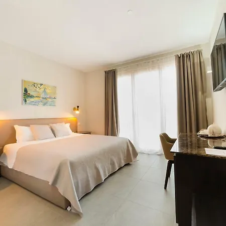 Garda 4*